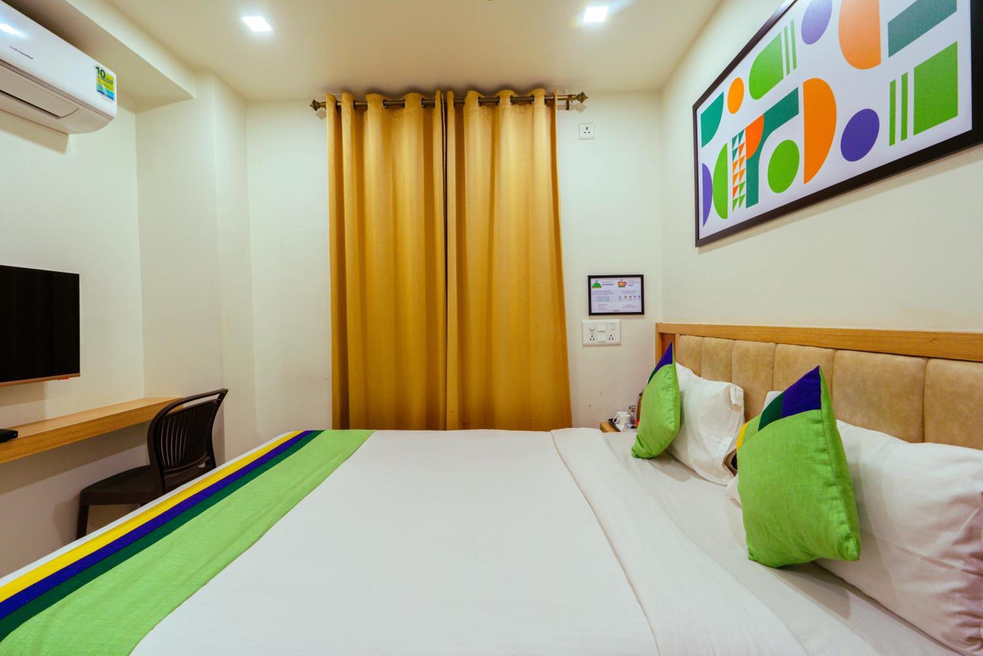 Treebo Elmas Grand Hotel Bangalore Exterior photo